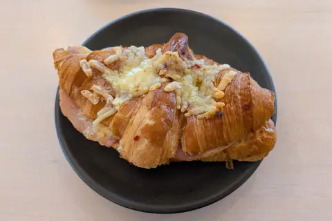 Bom Bom Patisserie photo 2